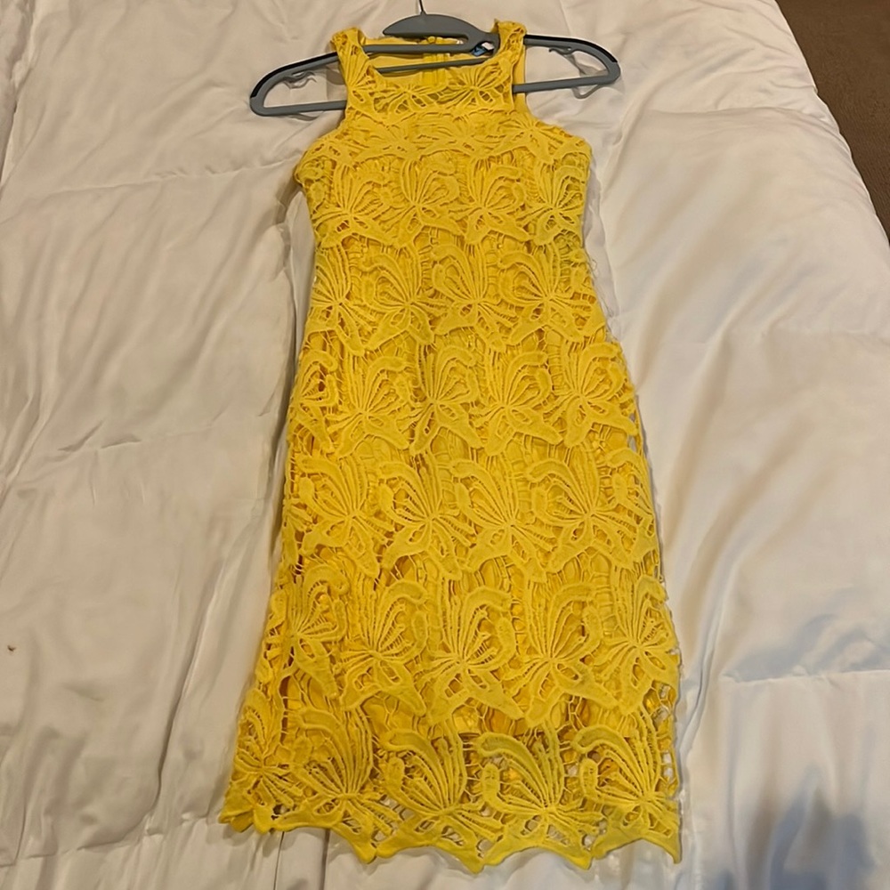 Yellow M dress